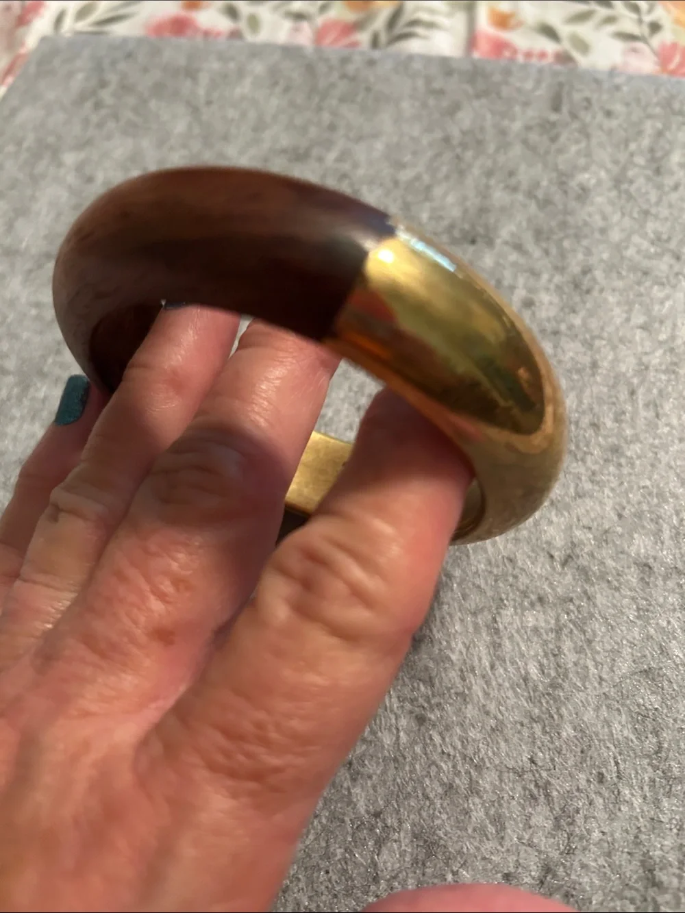 N/A stylish bangle